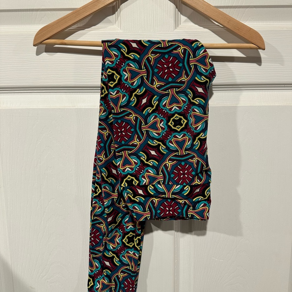 LuLaRoe Multicolor Patterned Leggings